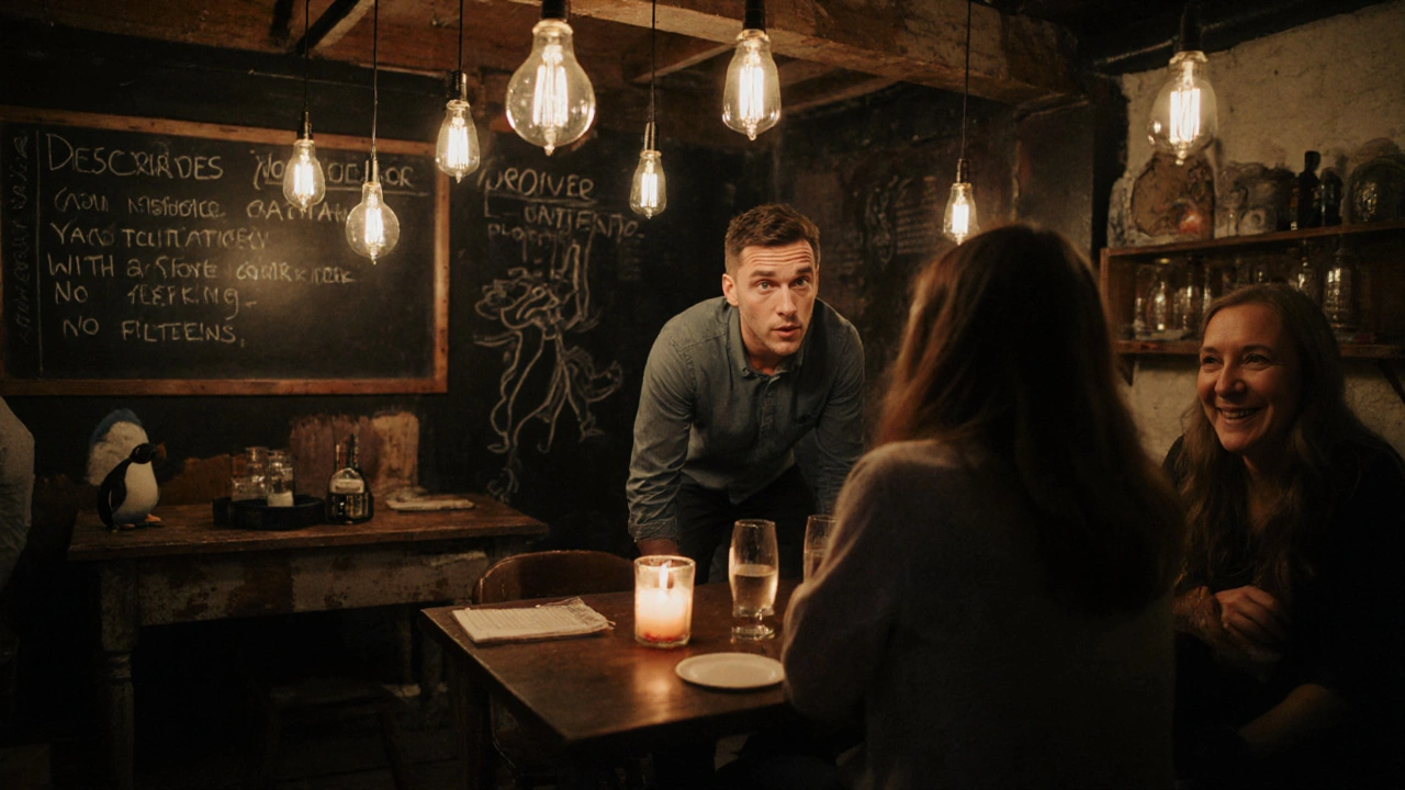 Een man vertelt een verhaal over een pinguïn als vriend tijdens een geheim singles event in een bar, anderen lachen oprecht.